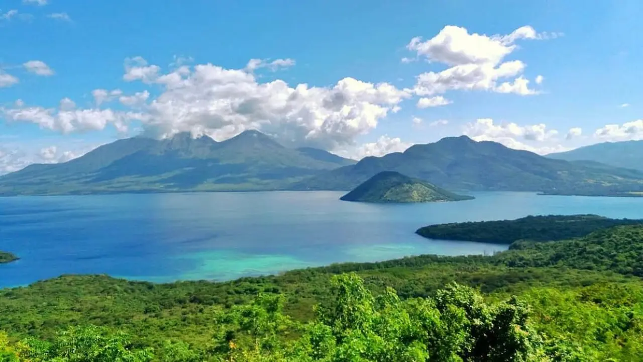 Mount Lewotobi: Flores’ Twin Volcanoes You’ll Want to Conquer!